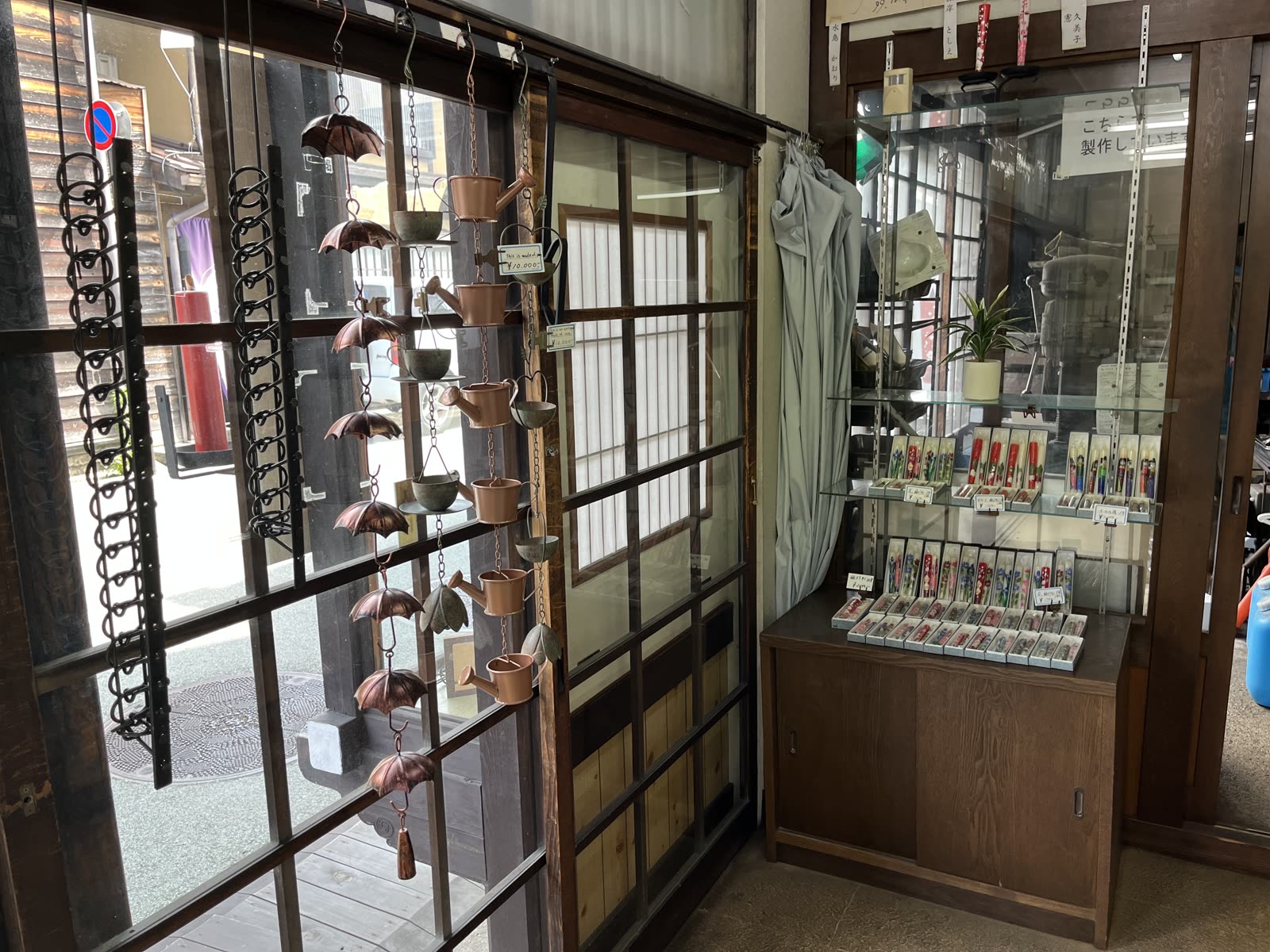 店内の様子4